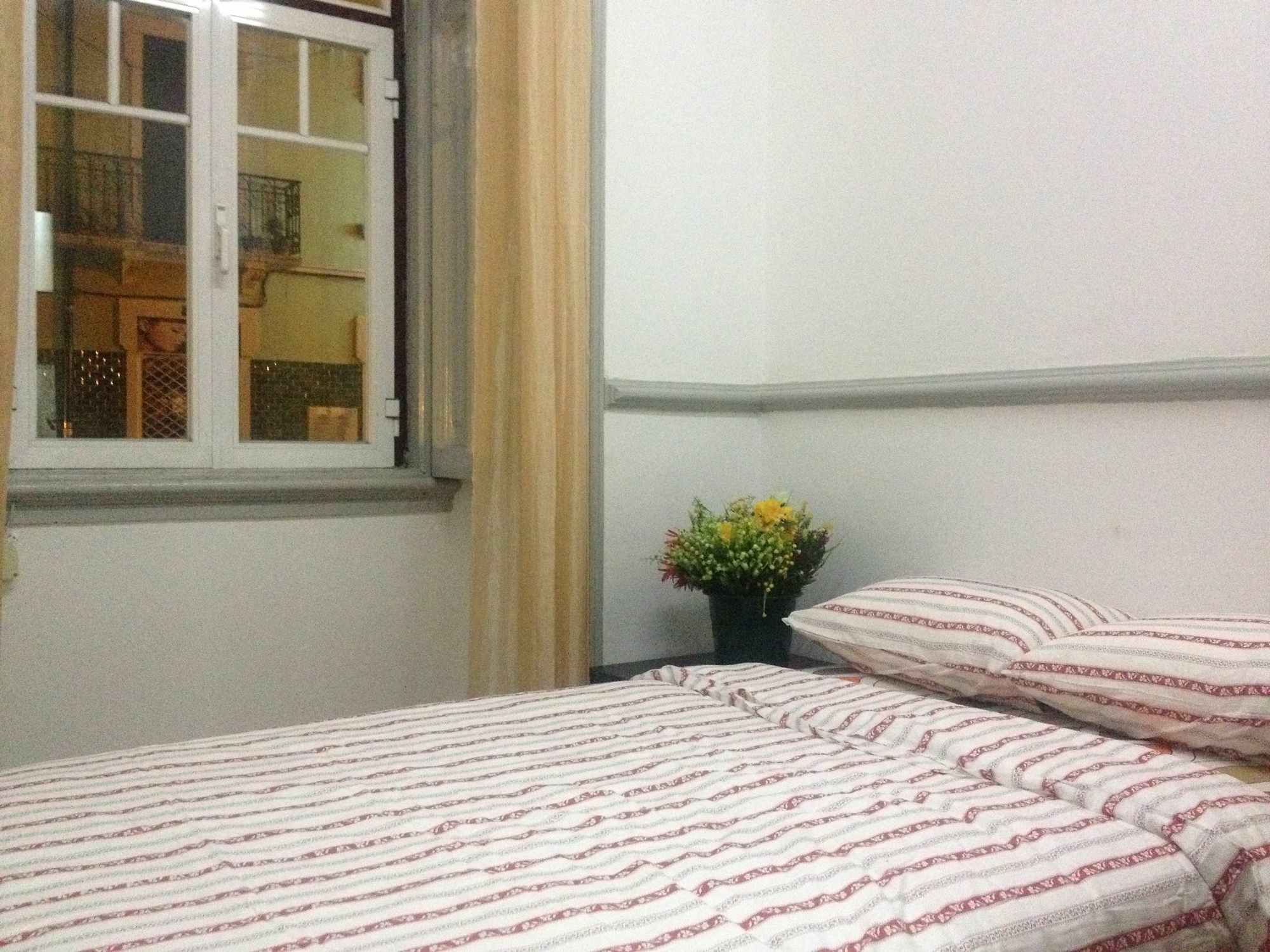 Midtown Guest house 2*